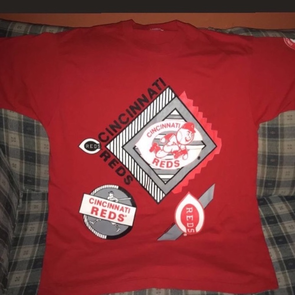 Vintage Cincinnati Reds tee
